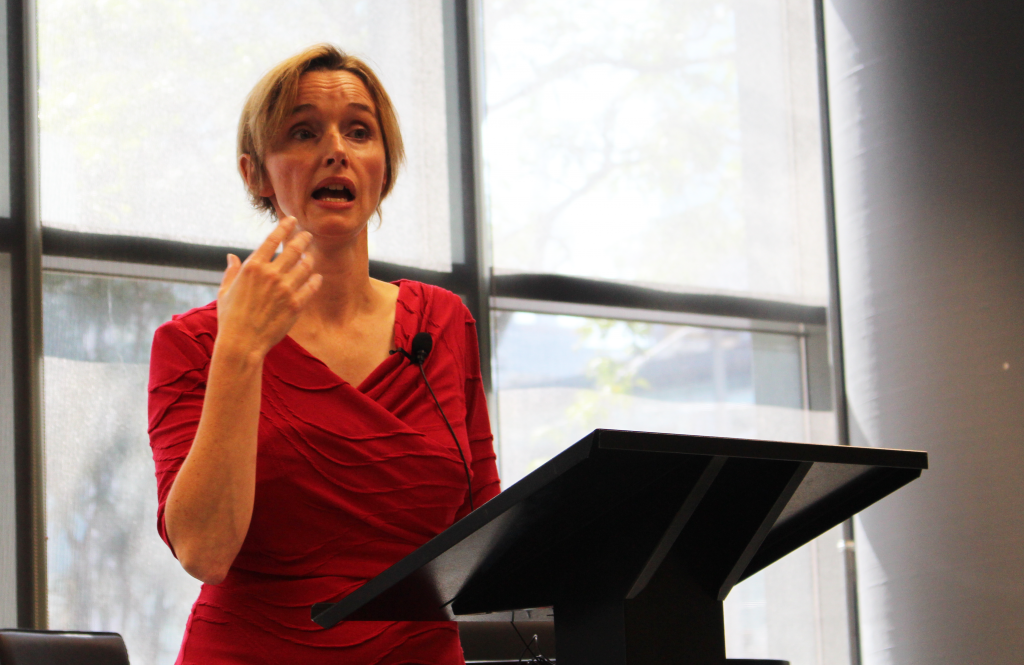 Journalist Jody Porter speaks at the Ryerson School of Journalism on Sept. 16 (Photo: Cait Martin Newnham)