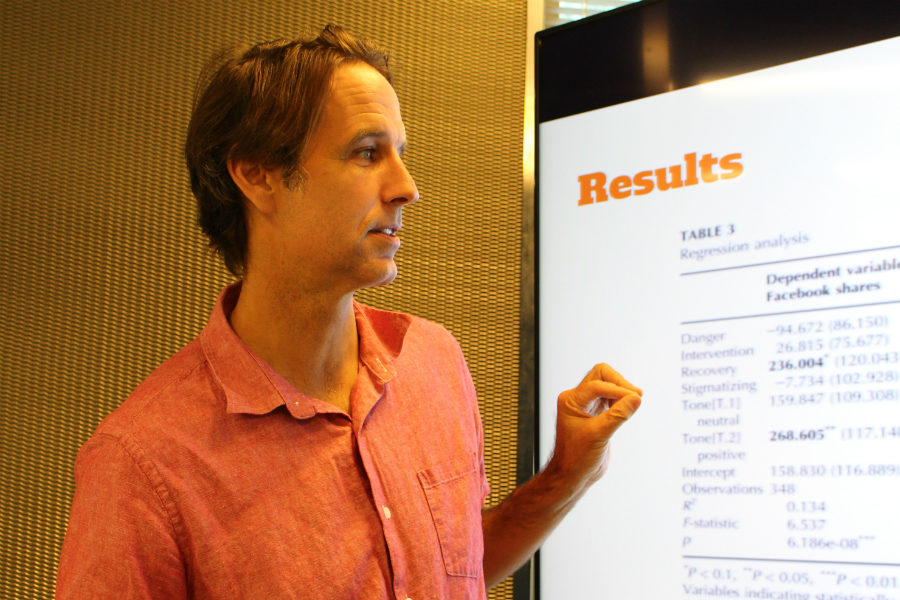 Gavin Adamson, journalism undergraduate program director, presenting his findings at Ryerson University on Sept. 12, 2016. (Jasmine Bala)